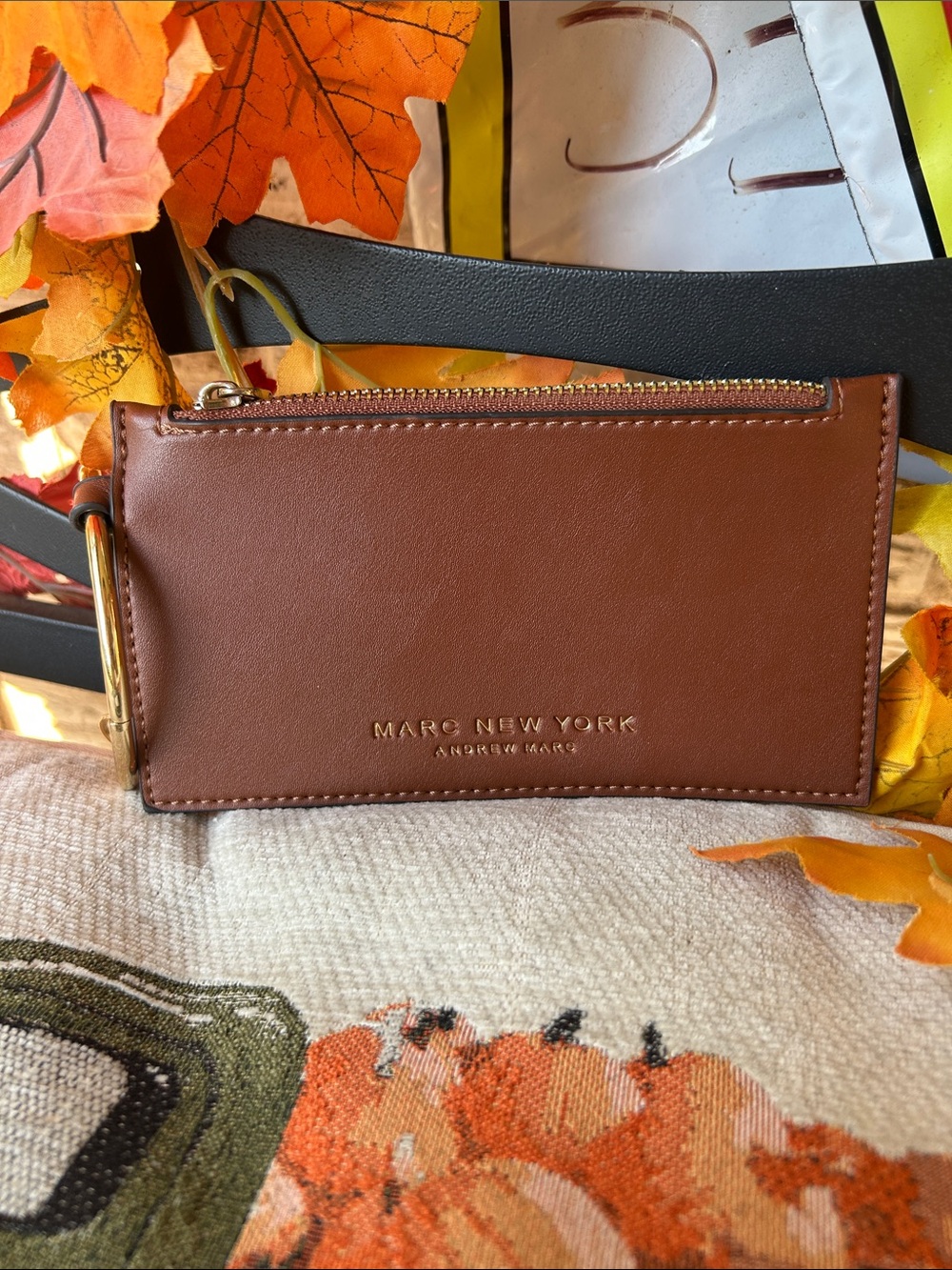 EUC Marc New York Brown Leather Zip Card Case with Key Ring